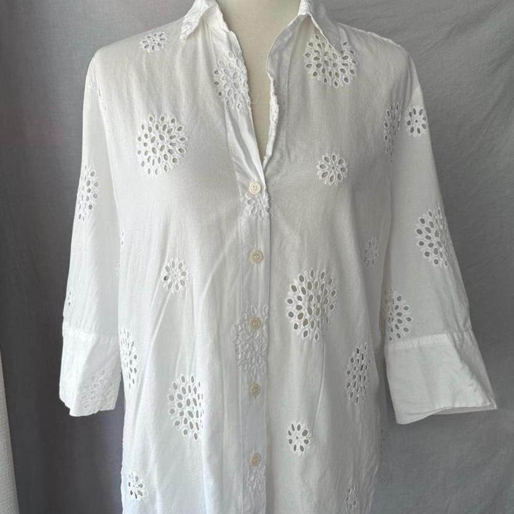 Zara white eyelet quarter sleeve blouse